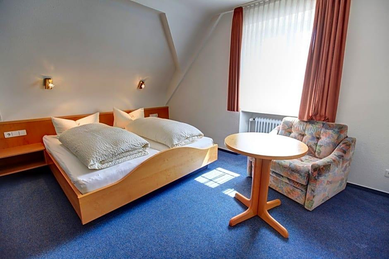 Bedroom 3, Gasthaus Zum Hirschen, Breisgau-Hochschwarzwald