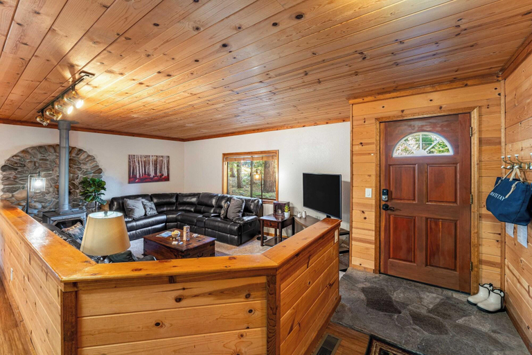 Public Area 2, Whiskey Springs By Avantstay Classic Cabin Near , Nevada
