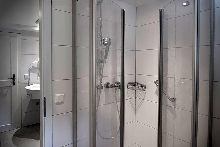 Bathroom 4, Hotel Restaurant Alatsee, Ostallgäu