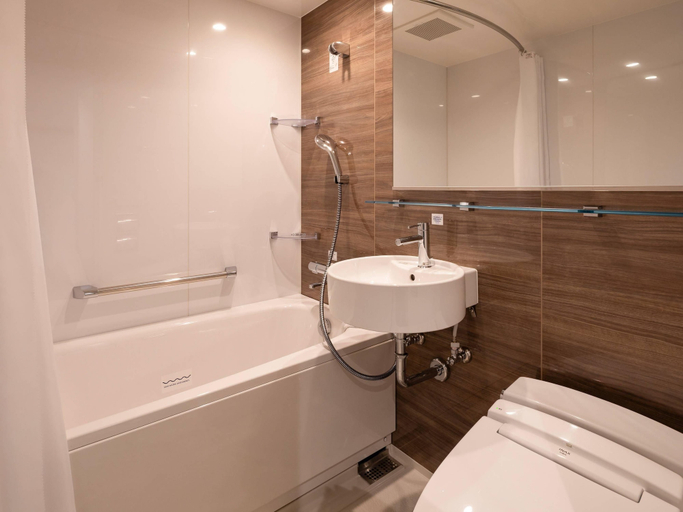 Bathroom 4, Comfort Hotel Mito, Mito