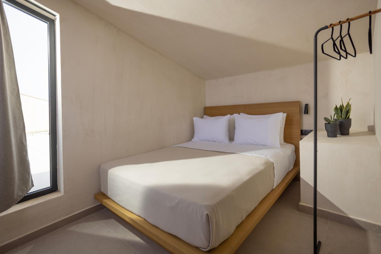 Bedroom 2, Pnoes Luxury Suites, Central Macedonia