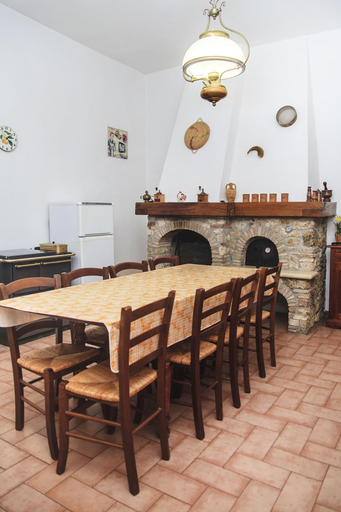 Room 3, Podere Risoino, Siena