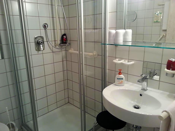 Bathroom, Hotel Garni Sand, Tübingen
