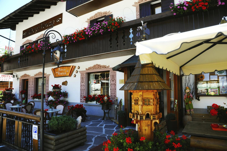 General view 4, Albergo Venezia, Belluno