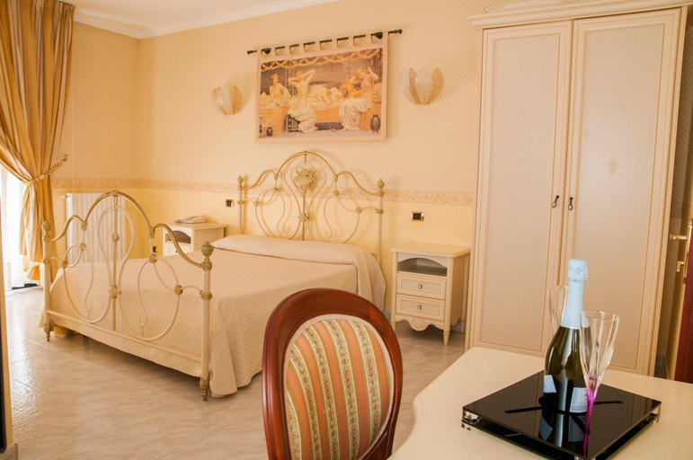Bedroom 2, Kristall E Giardini Dell'eden, Avellino