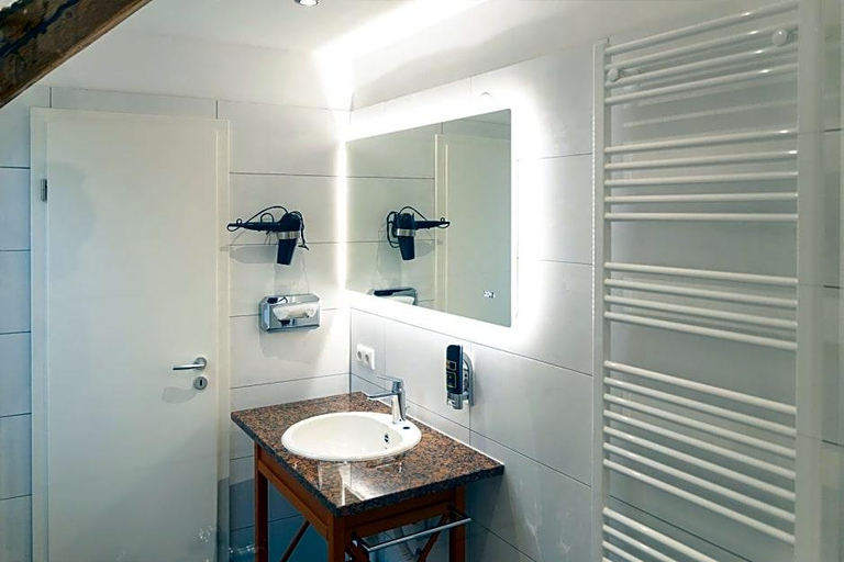 Room 3, Schiefer Suite Hotel Apartments, Goslar