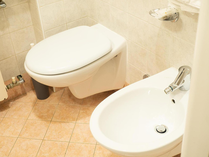 Bathroom 4, Al Benvenuto Hotel & Restaurant, Udine