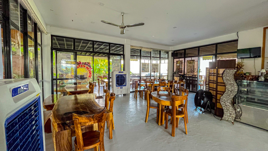Restaurant 4, Caliraya Heights Resort & Events Place, Lumban