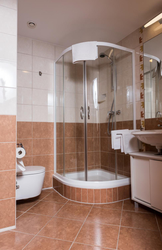 Bathroom 4, Hotel Breitenlee, Wien