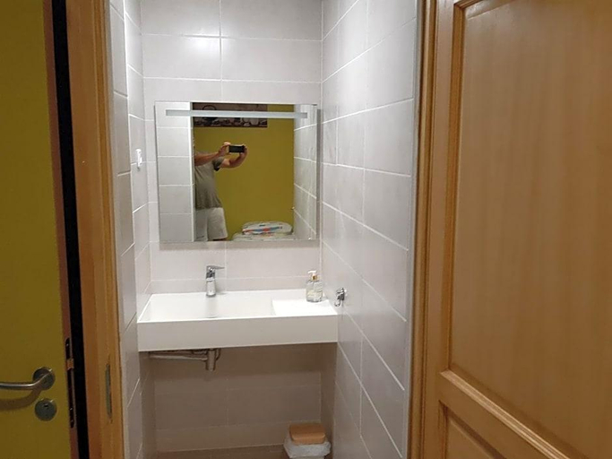 Bathroom 3, Gite Auberge Edelweiss, Haute-Savoie