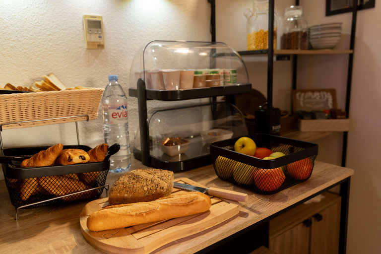 Food & Drinks 4, Enzo Hotels Quimperle By Kyriad Direct, Finistère
