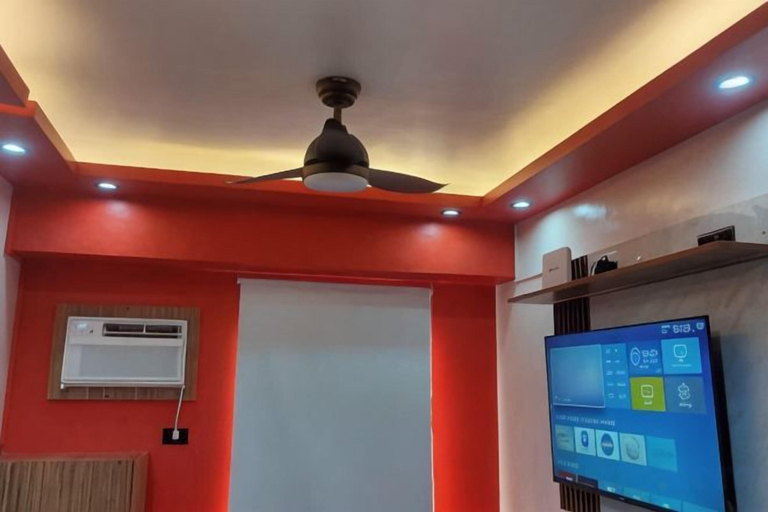 Interior 4, Near Manila Airport. Lovely "HOTEL STYLE" Studio Condo, With Kitchenette + Swimming Pool, 7A, Parañaque