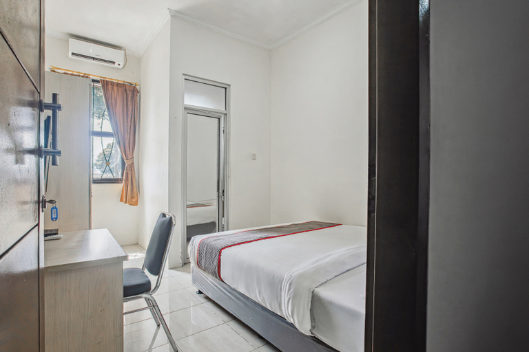 Room 3, Collection O Bogor Near Ipb University, Bogor