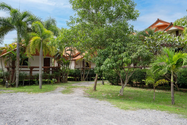 Exterior & Views 4, Lanta School Beach Resort, Ko Lanta