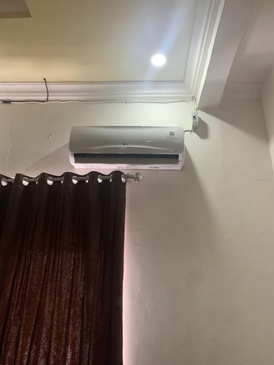 Room 3, 92899 Penginapan Laota Syariah, Makassar