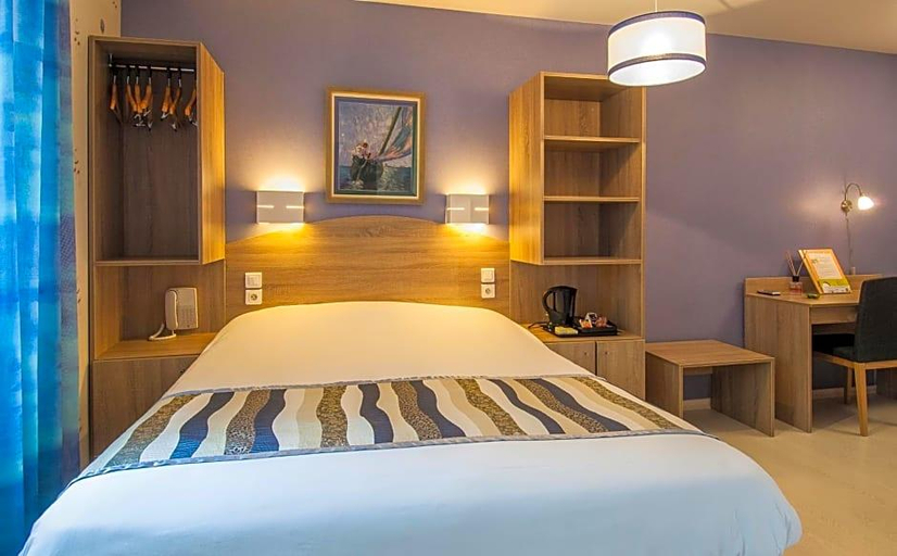Room 4, Logis De France Cazes Arazat, Aveyron