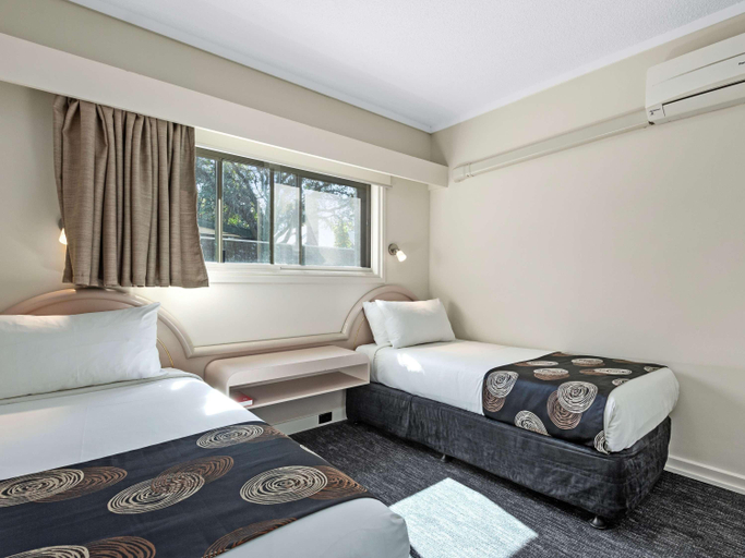 Room 2, Breakfree North Adelaide, Adelaide