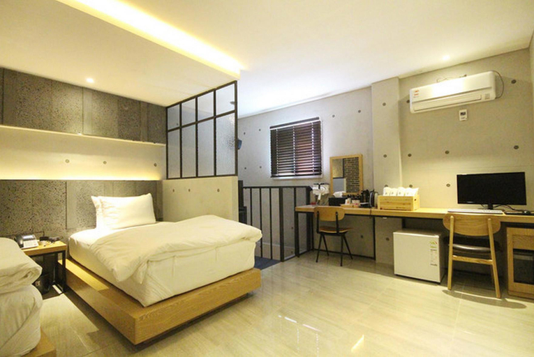 Bedroom 3, Daegu Airport Boing Hotel, Dong