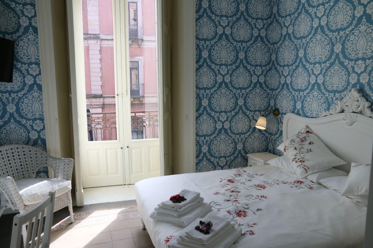 Bedroom 4, Aitna B&B, Catania