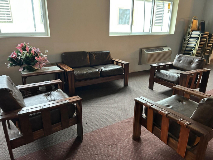 Public Area 3, Glenwood Inn - Stroudsburg, Monroe
