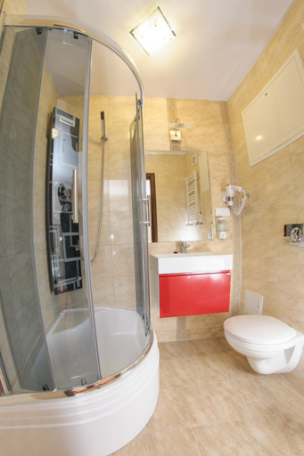 Bathroom 3, Hotel Imperium, Radom