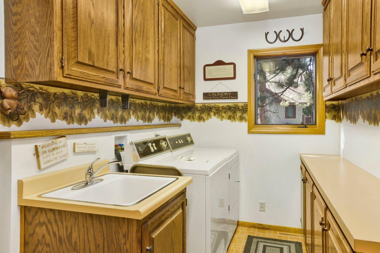 Public Area, Cove Lakefront Chalet #2098, San Bernardino