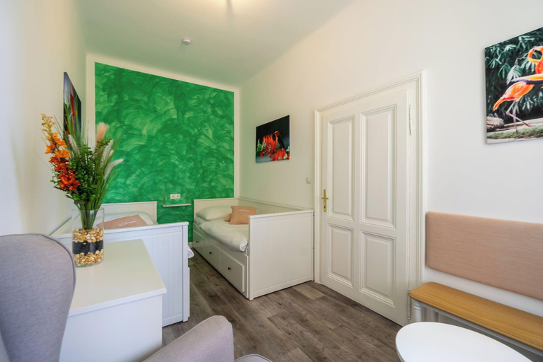 Others 4, Albizia-Apartments, Baden