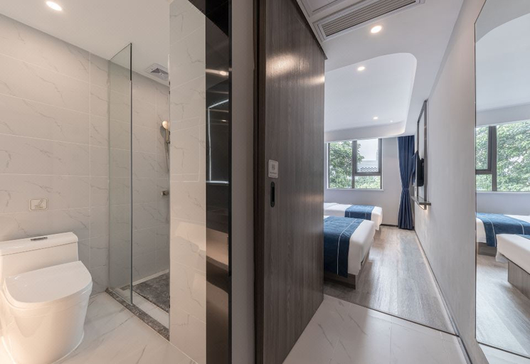 Bathroom 3, 7 Days Premium Hotel (Chongqing North Railway Station North Square Center), Chongqing