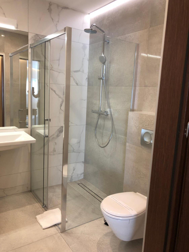 Bathroom 3, Hotel Ines, Ropczyce-Sędziszów