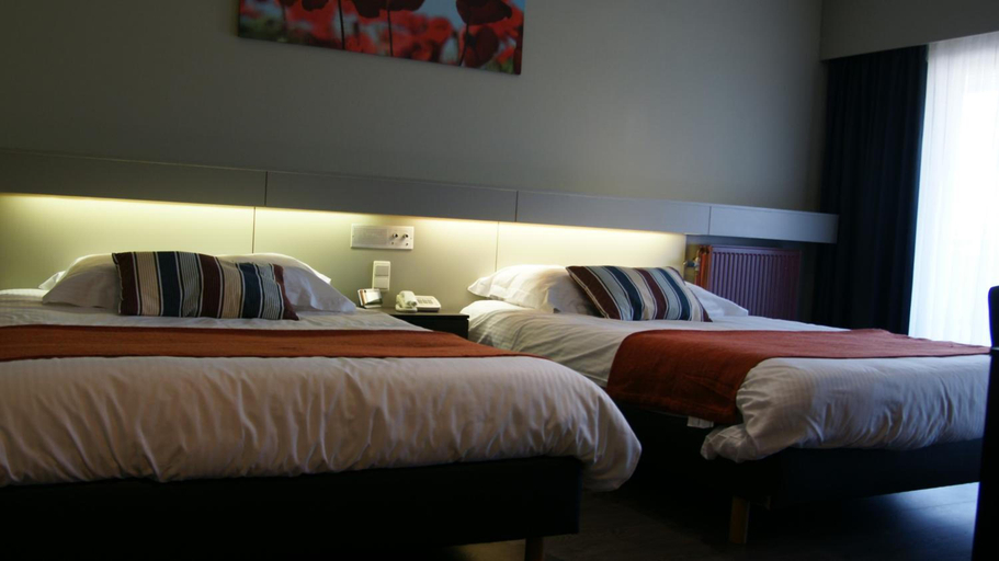Bedroom 3, De Basiliek, Antwerpen
