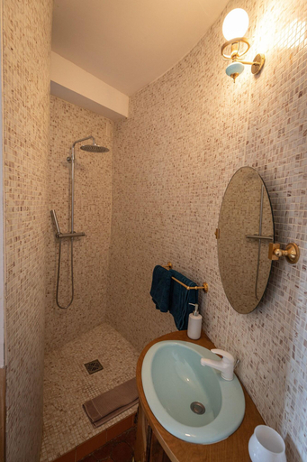 Bathroom 4, La Tour Mandot, Ain
