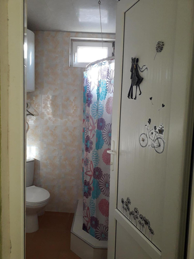 Bathroom, Nana's Guesthouse, Signagi