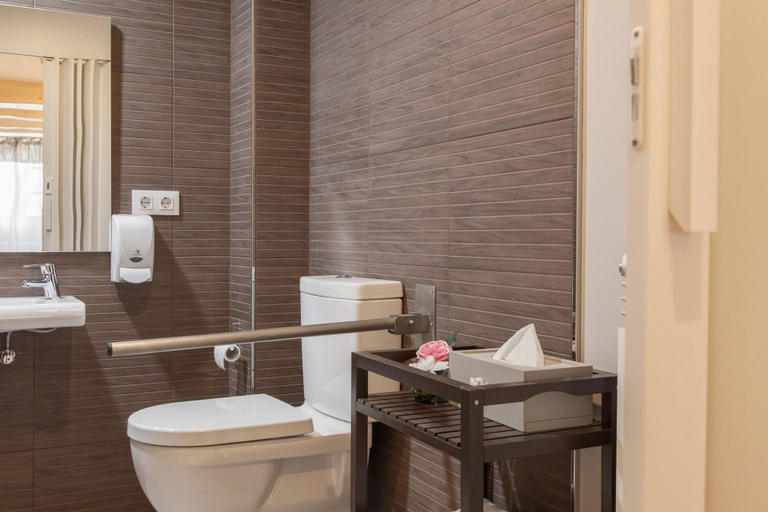 Bathroom 4, Apartahotel Nova Compostela, A Coruña