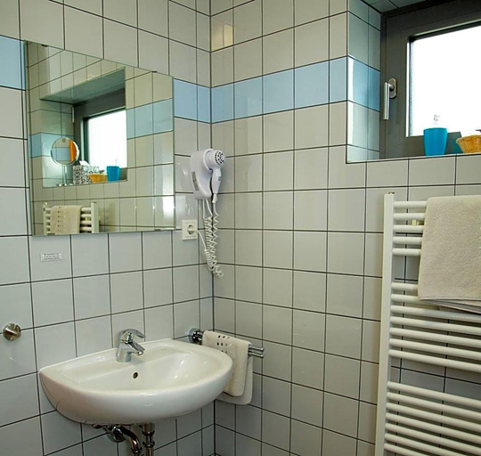Bathroom 3, Hotel Alter Zoll, Regionalverband Saarbrücken