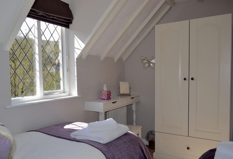 Room 5, Riverbank Cottage, Shropshire