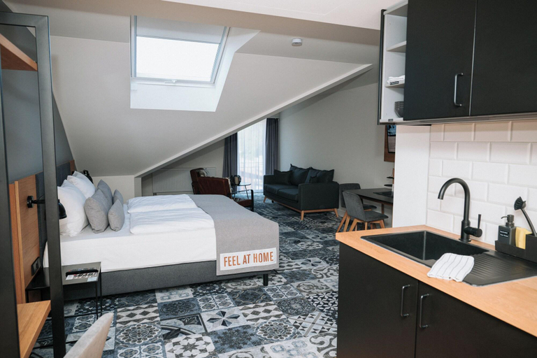 Bedroom 4, Hotel Alpenglühen, Fürstenfeldbruck