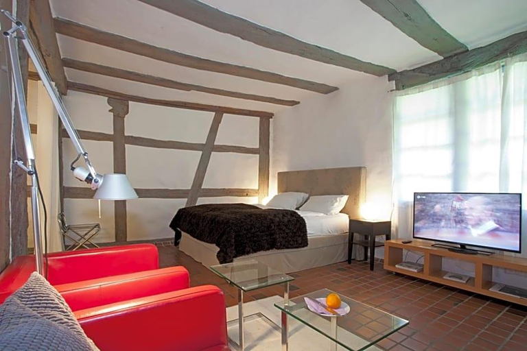 Room 4, Mv Hle Am Schlossberg, Donnersbergkreis