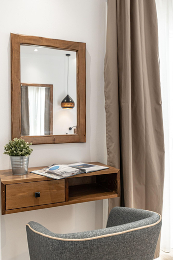 Bathroom 5, Galazia Apartments, South Aegean