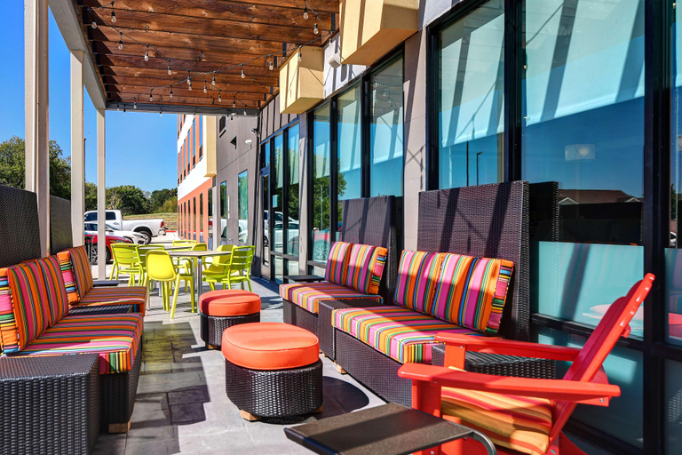 Food & Drinks 5, Home2 Suites by Hilton North Plano Hwy 75, Collin