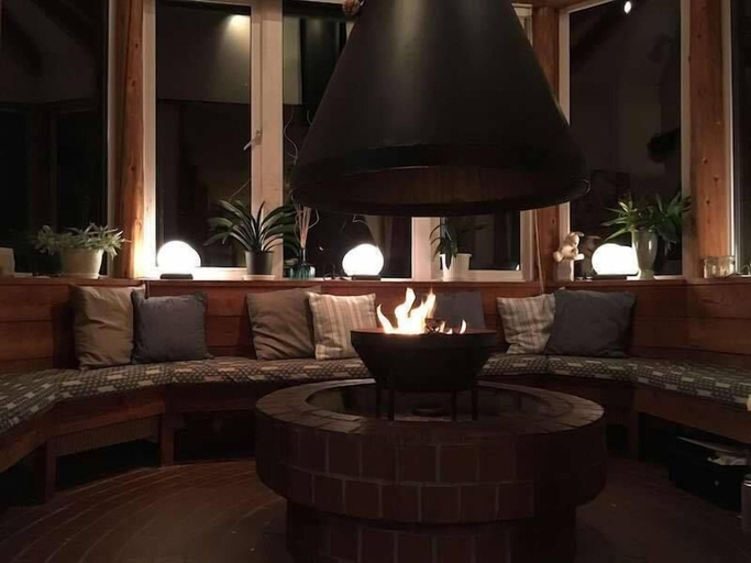 Public Area, Raicho Lodge Madarao, Myōkō