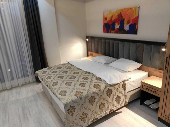 Bedroom 2, The Marine Hotel, Arsin
