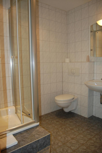 Bathroom 5, Landhaus Warndtwald, Saarlouis