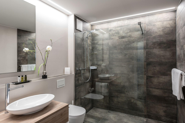 Bathroom 3, Wolke 4, Büren
