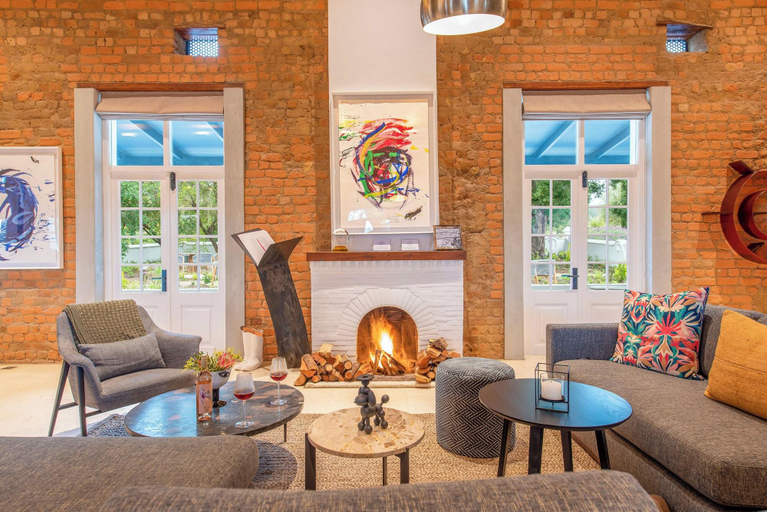 Public Area, La Villa Retreat, Cape Winelands