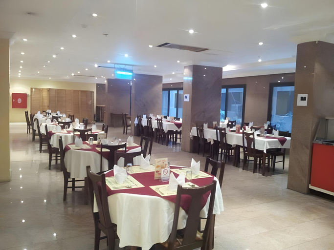 Food & Drinks 5, Oroba Hotel, Riyadh