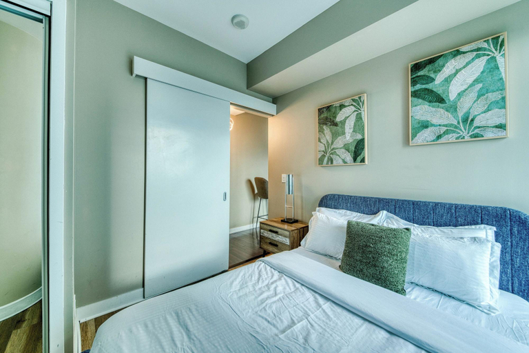 Bedroom 4, Rivetstays The York, Toronto