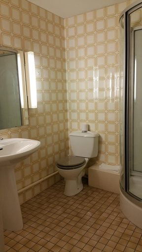 Bathroom 4, Hotel A Notre Dame, Indre