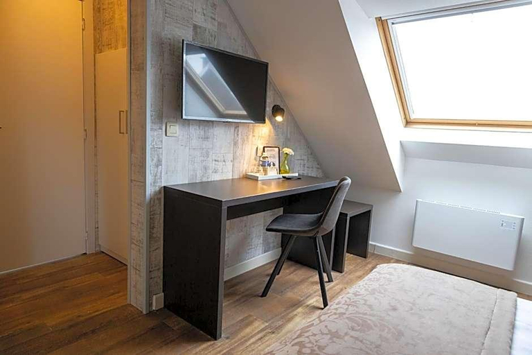 Bedroom 3, Hotel De Maaskant, Limburg