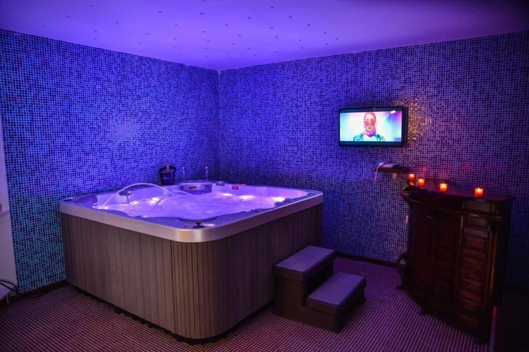 Bathroom 4, Padam Hotel & SPA