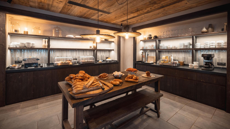 Food & Drinks 5, Hotel de la Roche, Savoie
